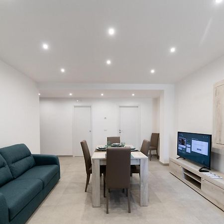 Plume Apartment By Wonderful Italy Bari Exterior photo